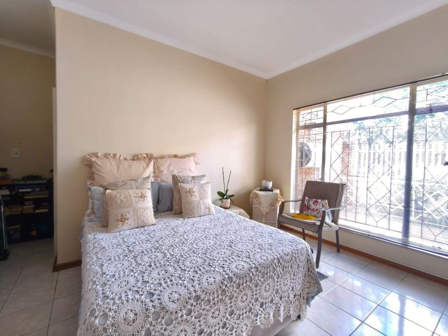 4 Bedroom Property for Sale in Van Der Hoff Park North West